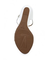 Белые кожаные босоножки на танкетке от Vizzano