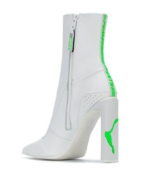 Белые кожаные ботильоны от Fenty X Puma