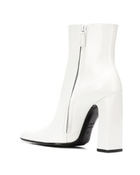 Белые кожаные ботильоны от Balenciaga