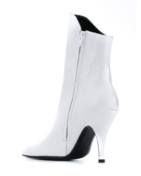 Белые кожаные ботильоны от Dorateymur
