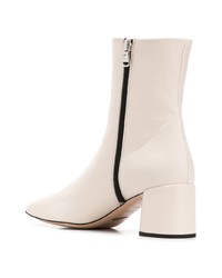 Белые кожаные ботильоны от Sebastian
