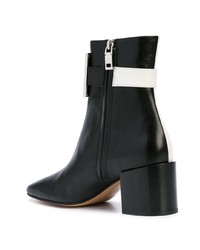 Белые кожаные ботильоны от Givenchy