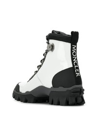 Женские белые кожаные ботинки на шнуровке от Moncler