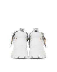 Женские белые кожаные ботинки на шнуровке от Miu Miu