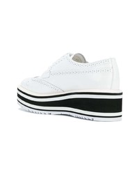 Женские белые кожаные броги от Prada