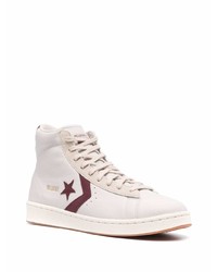 Мужские белые кожаные высокие кеды со звездами от Converse