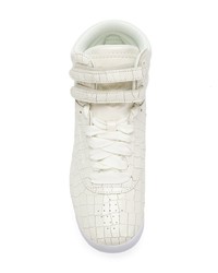 Женские белые кожаные высокие кеды от Reebok