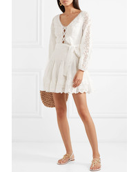 Белые кожаные вьетнамки с украшением от Musa