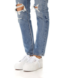 Женские белые кожаные кеды от Superga