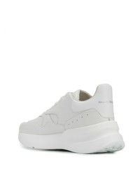 Мужские белые кожаные кроссовки от Alexander McQueen