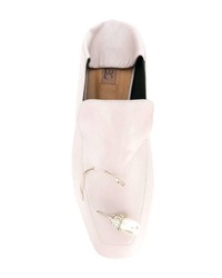 Женские белые кожаные лоферы с украшением от Coliac