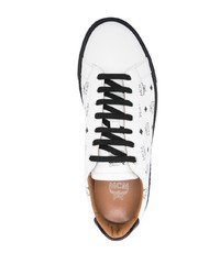 Мужские белые кожаные низкие кеды с принтом от MCM