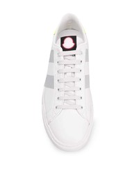 Мужские белые кожаные низкие кеды с принтом от Moncler