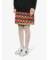 Женские белые кожаные низкие кеды с украшением от Gucci