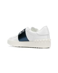 Женские белые кожаные низкие кеды с украшением от Valentino