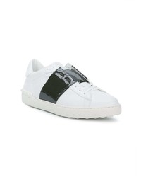 Мужские белые кожаные низкие кеды с шипами от Valentino