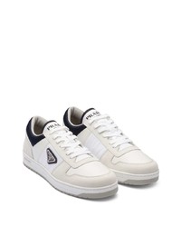 Мужские белые кожаные низкие кеды от Prada