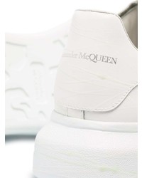 Мужские белые кожаные низкие кеды от Alexander McQueen