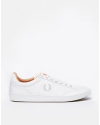 Мужские белые кожаные низкие кеды от Fred Perry