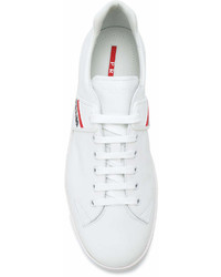 Мужские белые кожаные низкие кеды от Prada