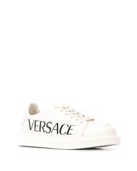 Мужские белые кожаные низкие кеды от Versace