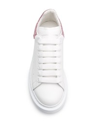 Женские белые кожаные низкие кеды от Alexander McQueen