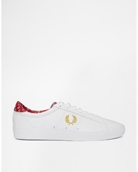 Мужские белые кожаные низкие кеды от Fred Perry