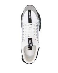 Мужские белые кожаные низкие кеды от Moschino