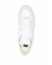 Мужские белые кожаные низкие кеды от Veja