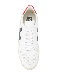 Женские белые кожаные низкие кеды от Veja