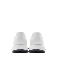 Мужские белые кожаные низкие кеды от Prada