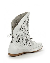 Белые кожаные полусапоги от Ascalini