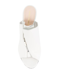 Белые кожаные сабо от Nicholas Kirkwood