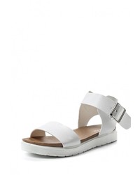 Белые кожаные сандалии на плоской подошве от Flyfor