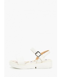 Белые кожаные сандалии на плоской подошве от Instreet