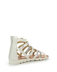 Белые кожаные сандалии на плоской подошве от Savannah