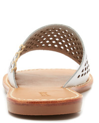 Белые кожаные сандалии на плоской подошве от Soludos