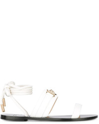Белые кожаные сандалии на плоской подошве от Versace