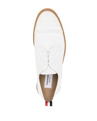 Белые кожаные туфли дерби от Thom Browne