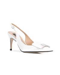 Белые кожаные туфли с украшением от Sergio Rossi