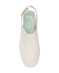 Белые кожаные туфли от Camper