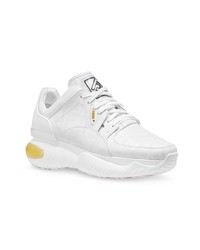 Мужские белые кроссовки от Fendi