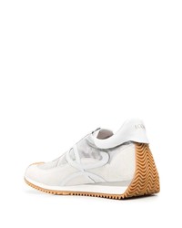 Мужские белые кроссовки от Loewe