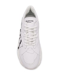 Мужские белые кроссовки от Valentino