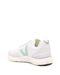 Мужские белые кроссовки от Veja