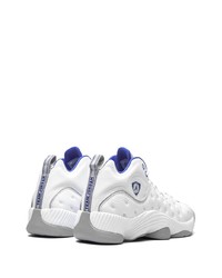 Мужские белые кроссовки от Jordan