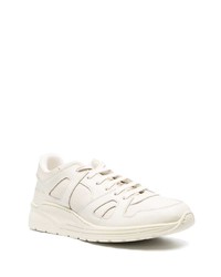 Мужские белые кроссовки от Common Projects