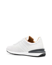 Мужские белые кроссовки от Magnanni