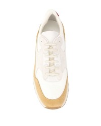 Мужские белые кроссовки от Common Projects