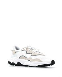 Мужские белые кроссовки от adidas